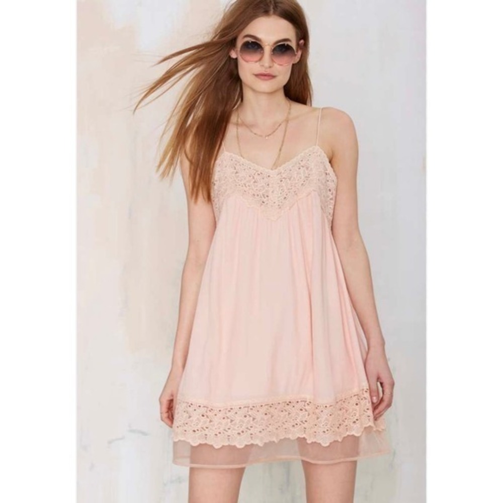 REVOLVE J.O.A Sweet Emotion shift dress Large